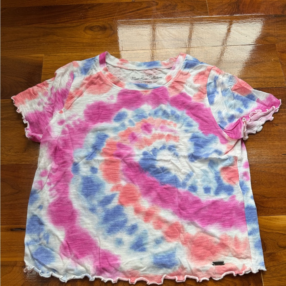Hollister Pink and Blue Tie-Dye Short Sleeve Tee